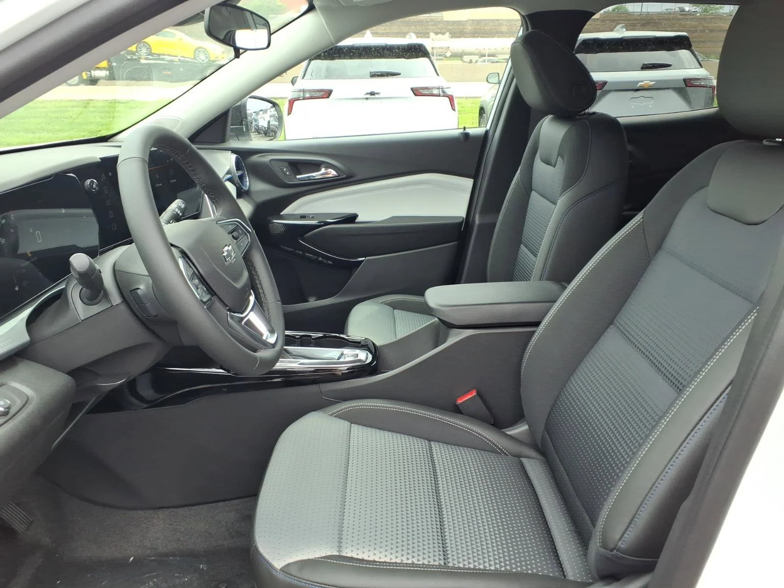 2026 Chevrolet Trax LT - Photo 15
