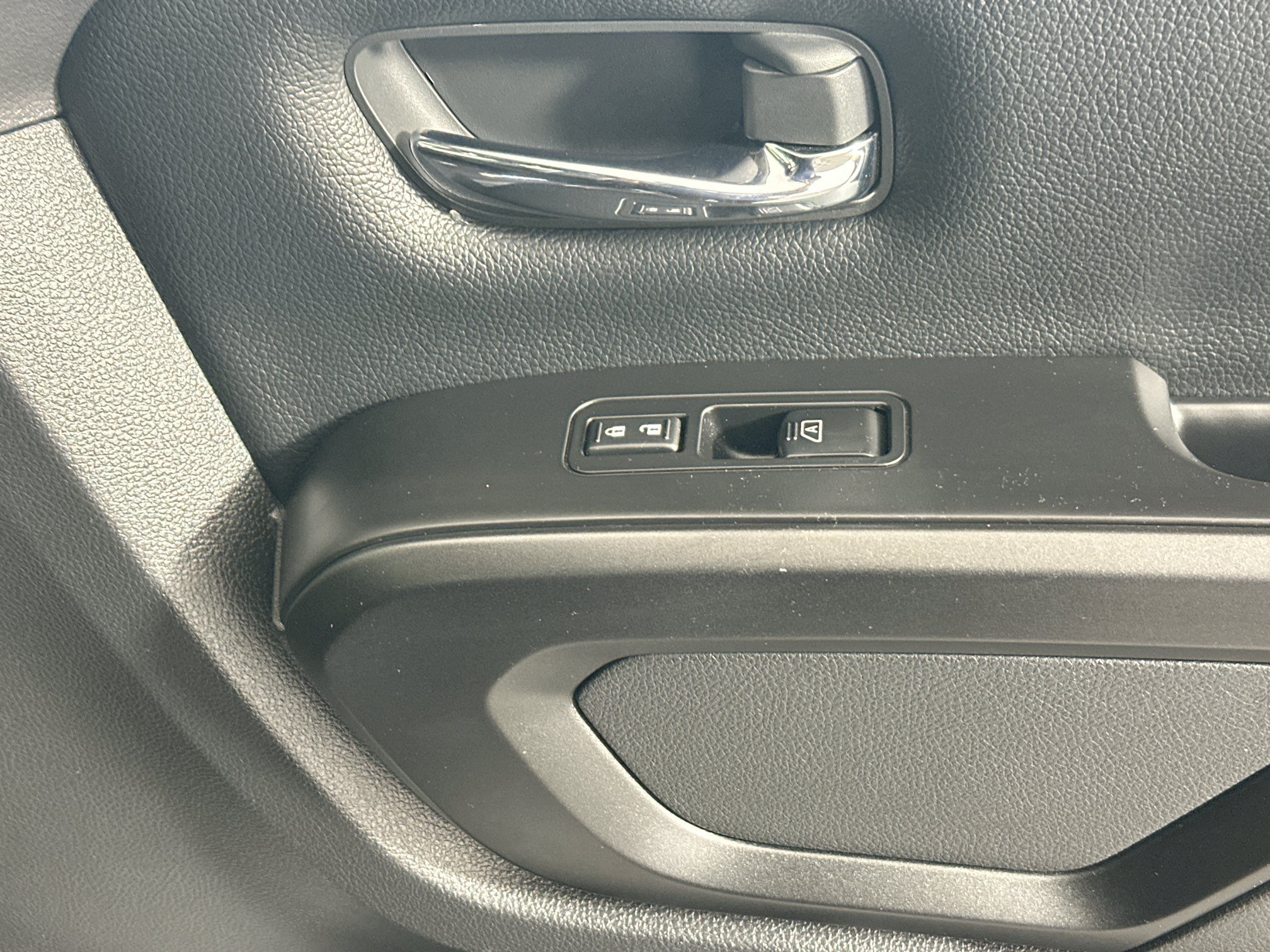 Used 2023 Gun Metallic Nissan PRO-4X image 29