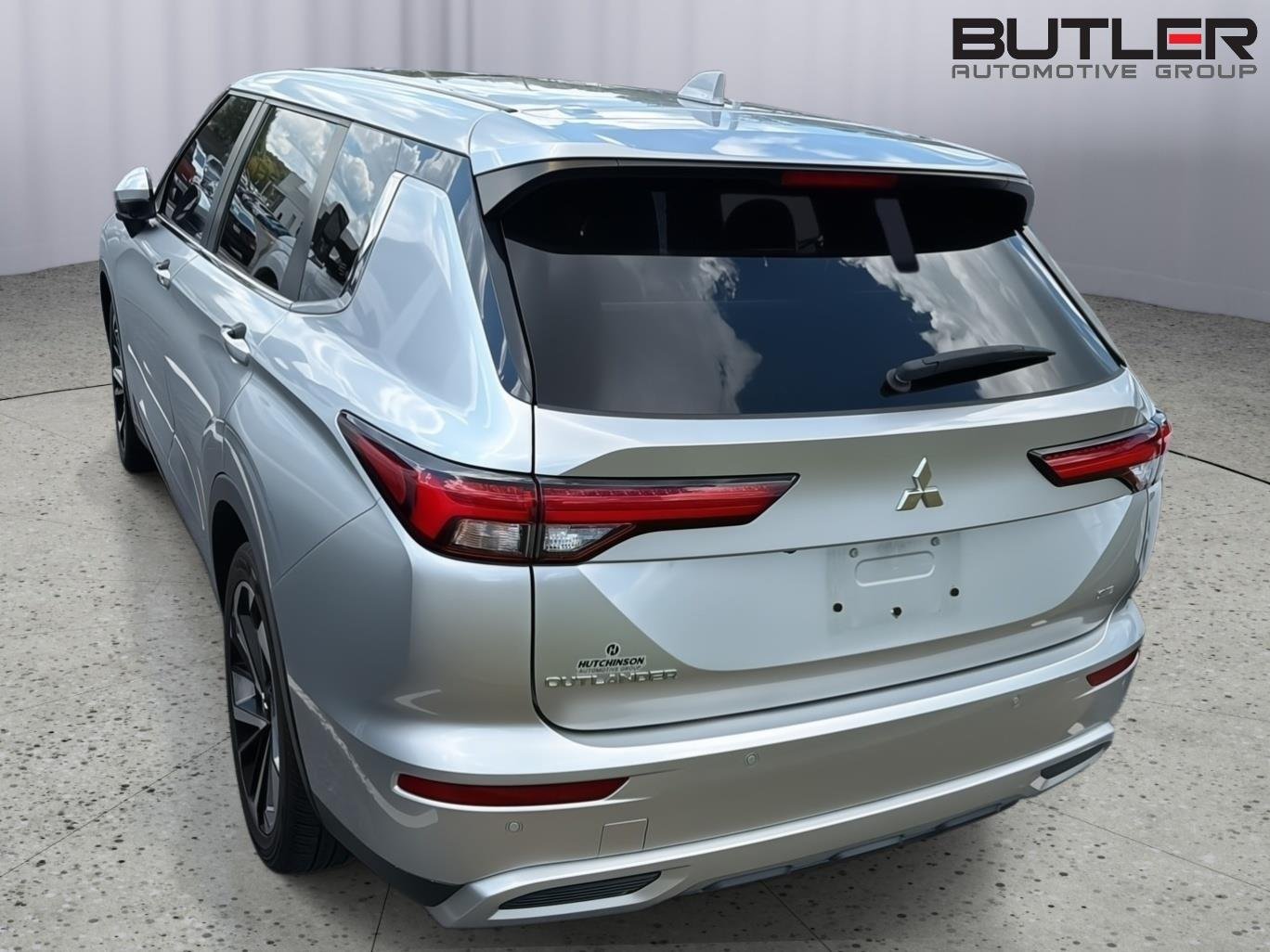 Used 2024 Alloy Silver Metallic Mitsubishi SE image 10