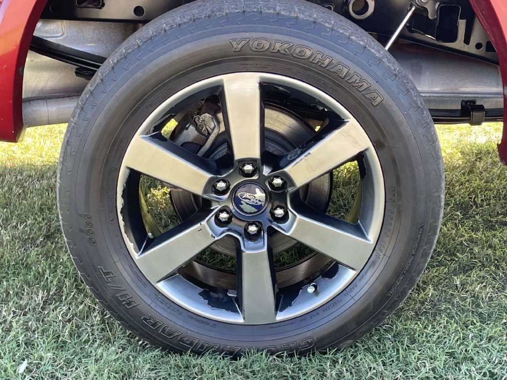 Used 2015 Red Ford Lariat image 7