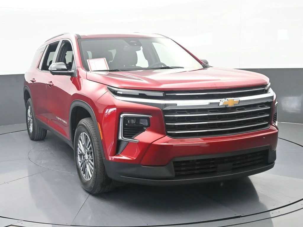 Used 2024 Radiant Red Tintcoat Chevrolet LT image 9