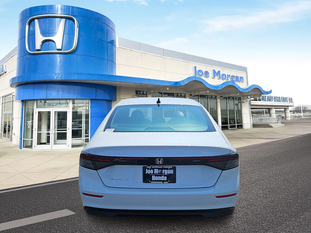 New 2026 Platinum White Pearl Honda SE image 4