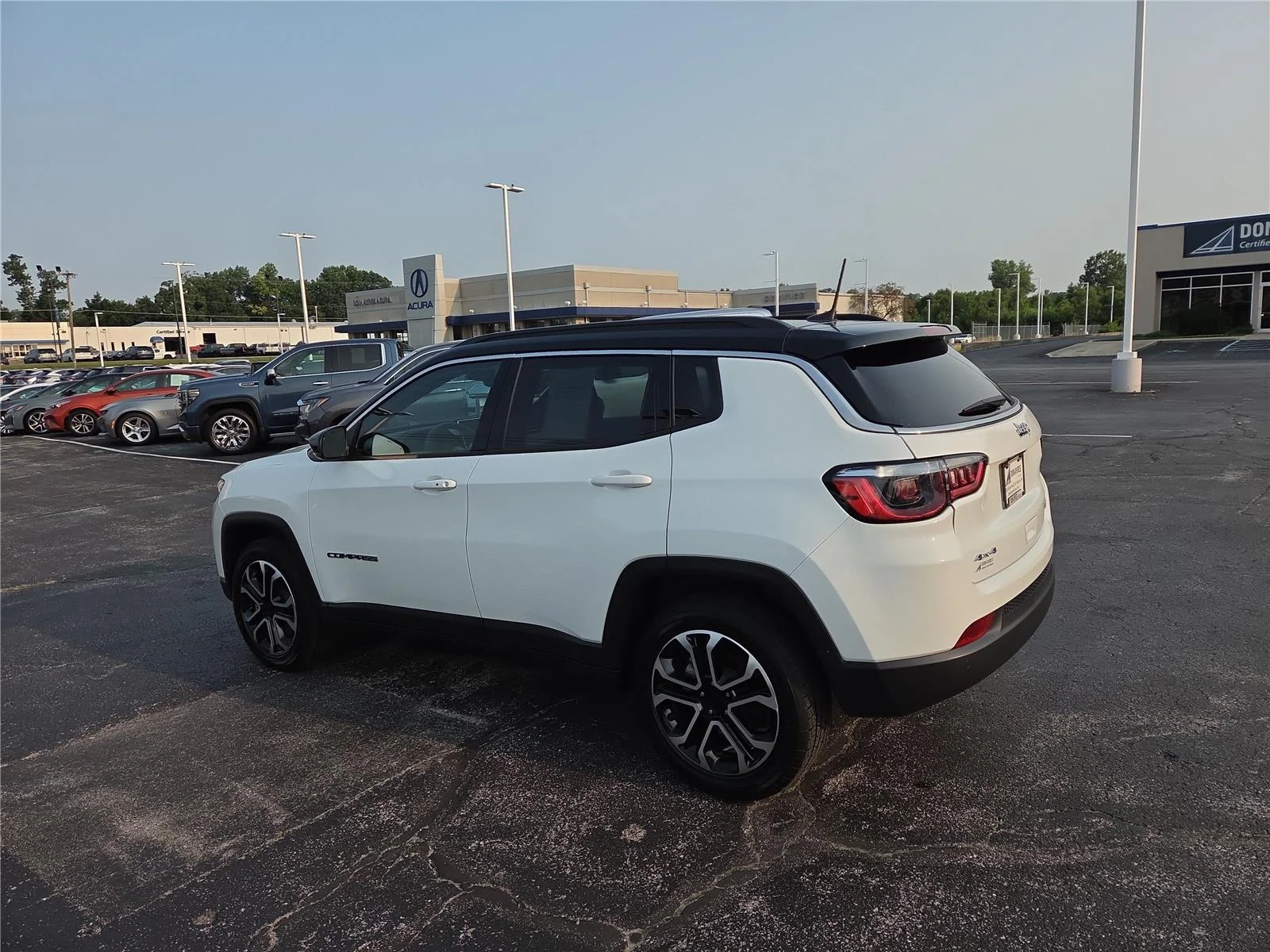Used 2024 Bright White Clearcoat Jeep Limited image 25