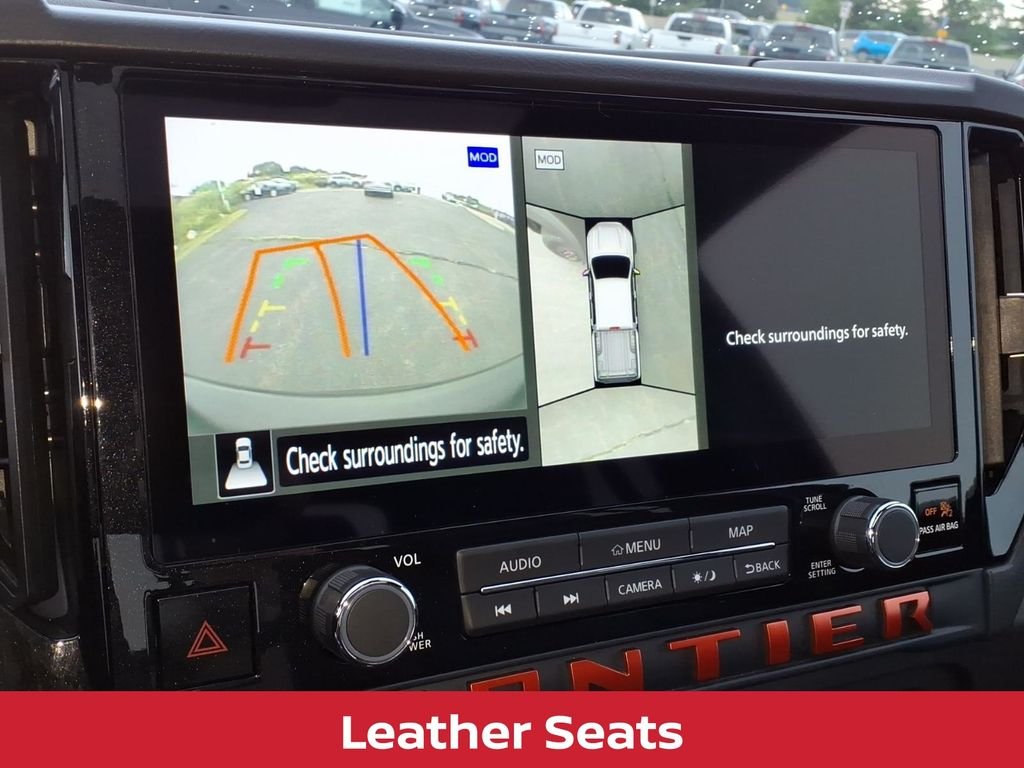Used 2025 Super Black Nissan PRO-4X v6 LONG BED PREMIUM W/LEATHER & SUNROOF image 14