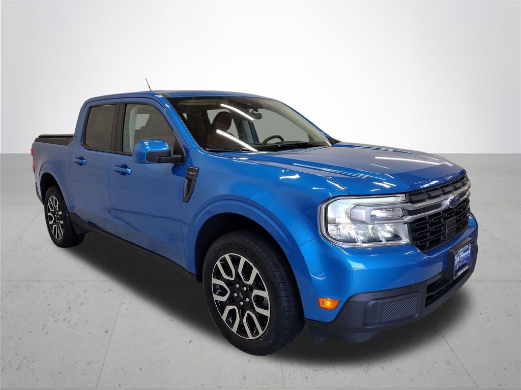 Used 2022 Blue Metallic Ford Lariat image 4