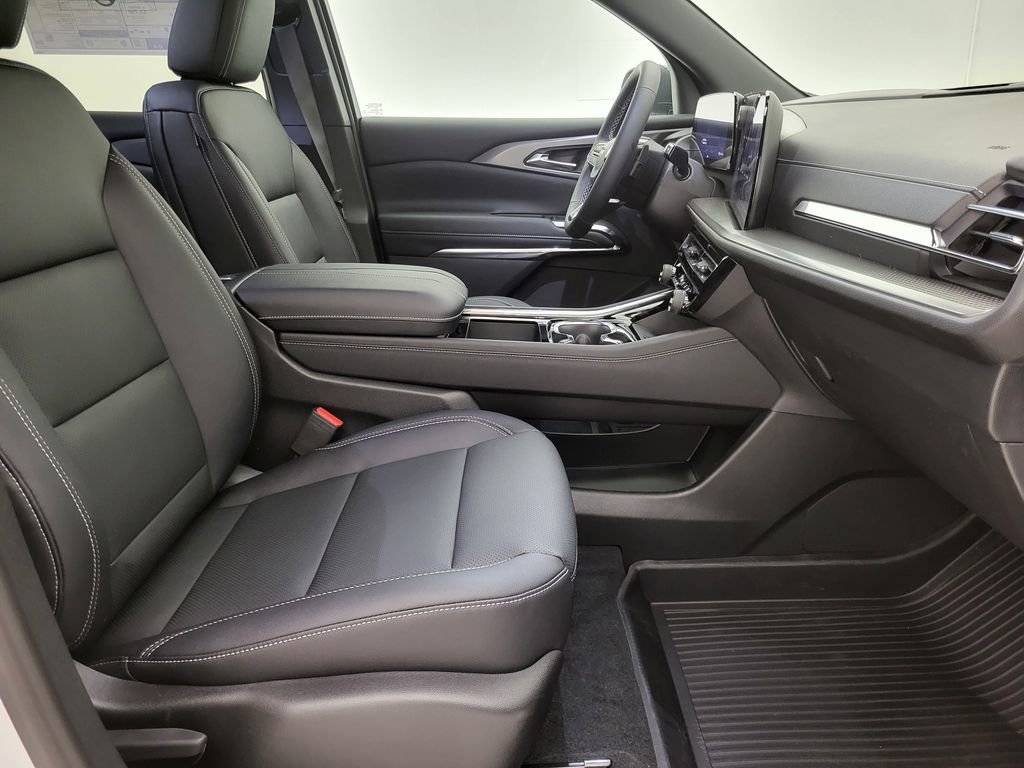 2026 Chevrolet Traverse LT - Photo 36