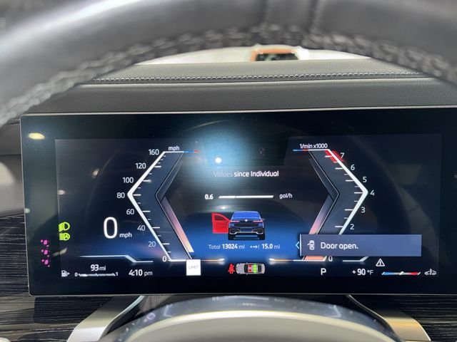 Used 2025 Carbon Black Metallic BMW 740i image 25