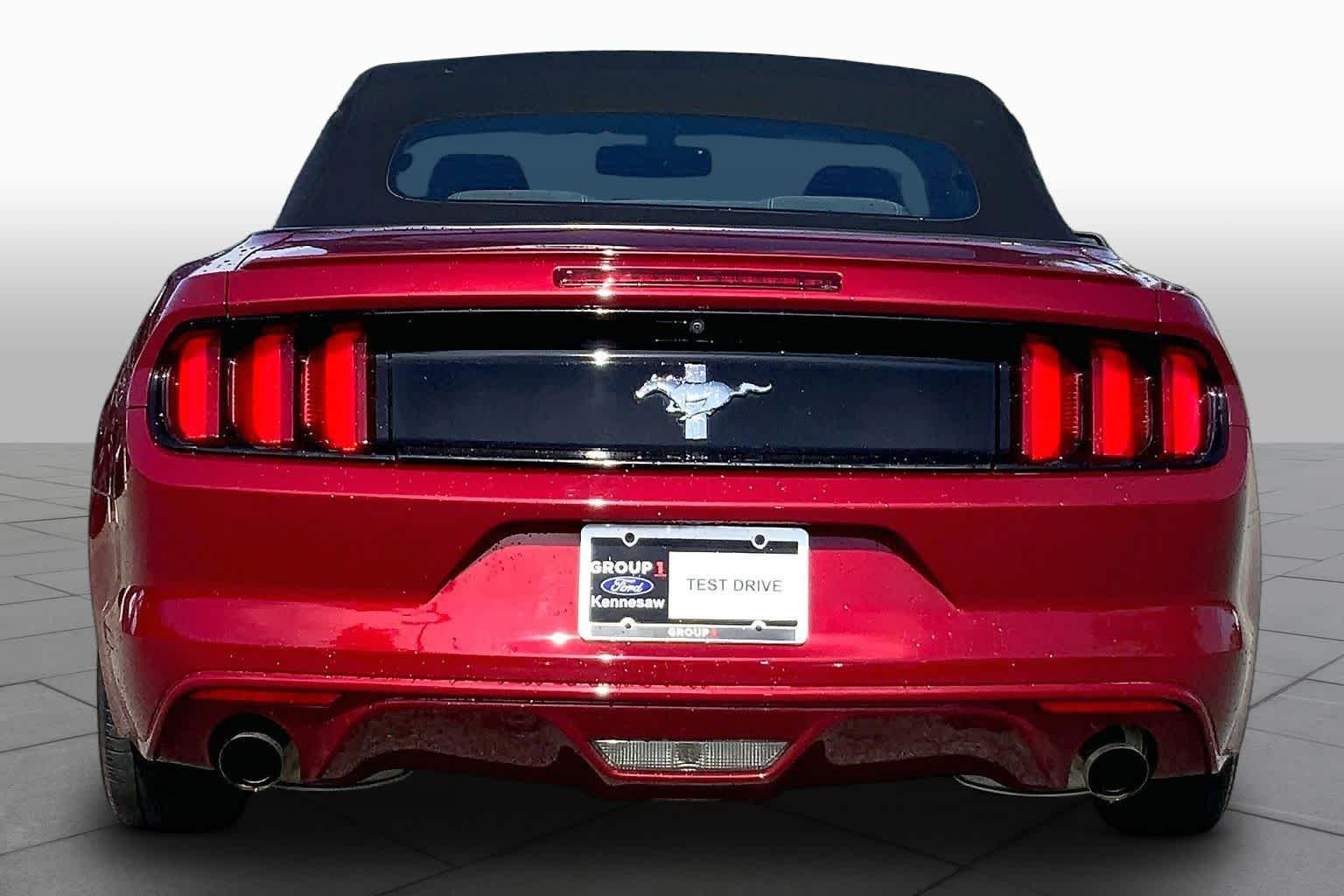 Used 2015 Ruby Red Metallic Tinted Clearcoat Ford V6 image 4