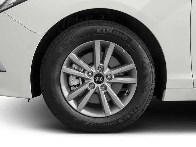 Used 2017 Phantom Black Hyundai SE image 14