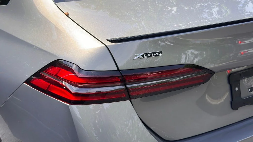 Used 2024 Oxide Gray Metallic BMW 530i xDrive image 10
