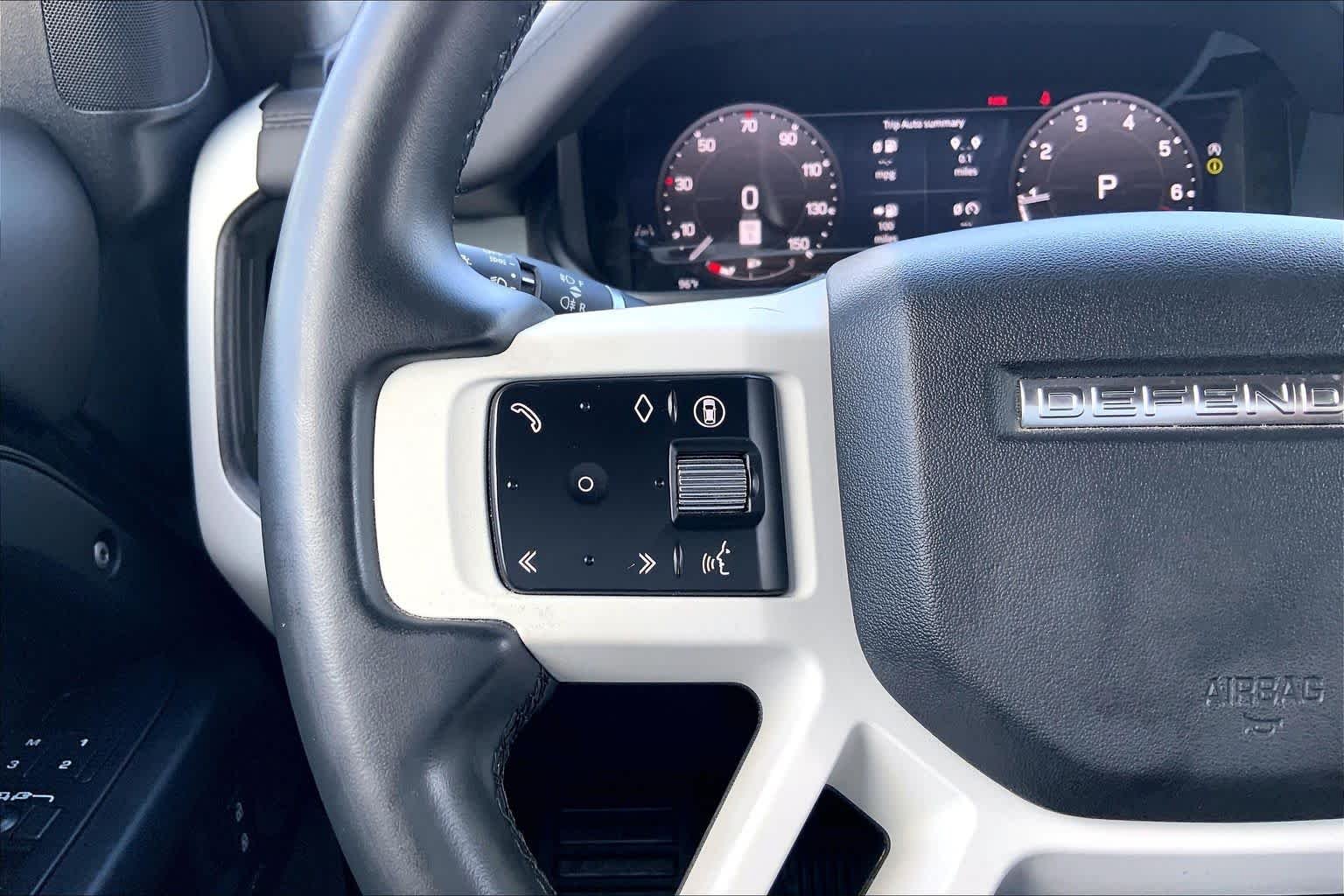 Used 2025 Santorini Black Metallic Land Rover S image 22