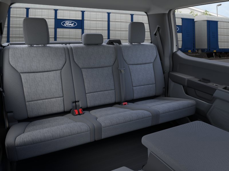 New 2026 Oxford White Ford XL image 11