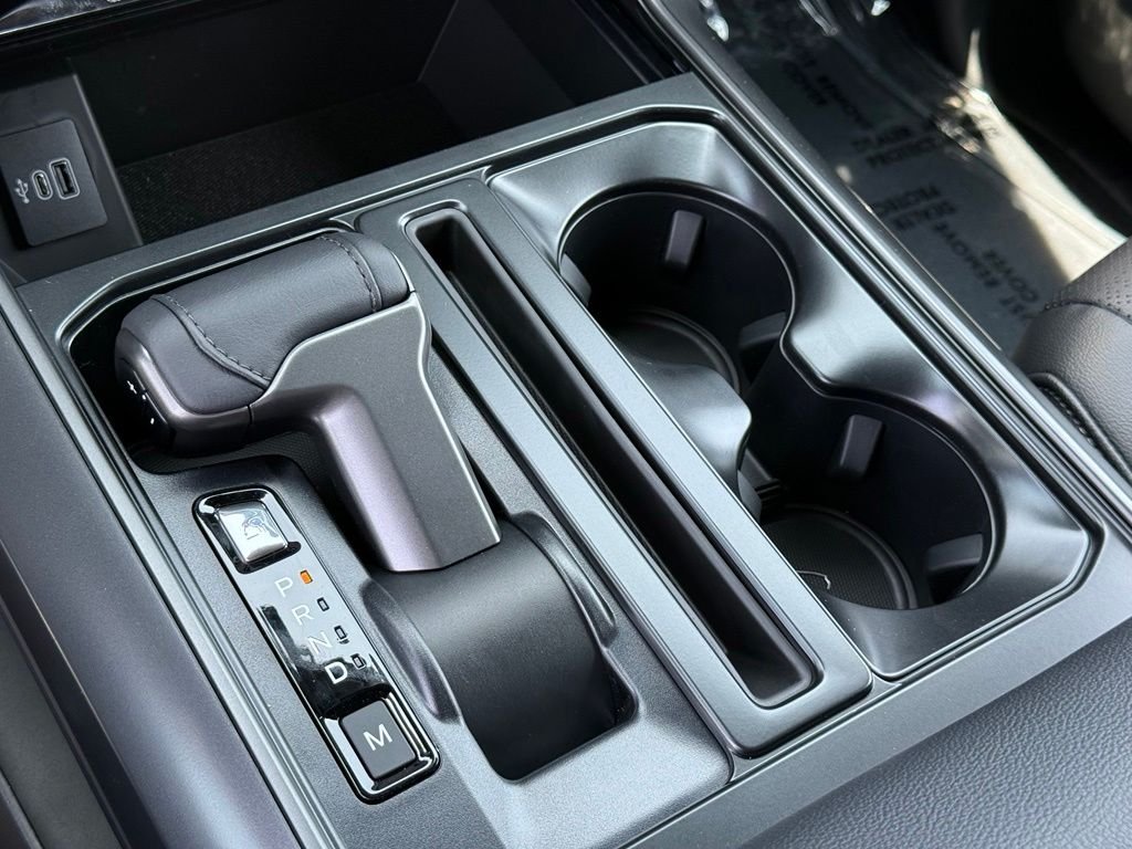 New 2026 Avalanche Ford Lariat® image 12