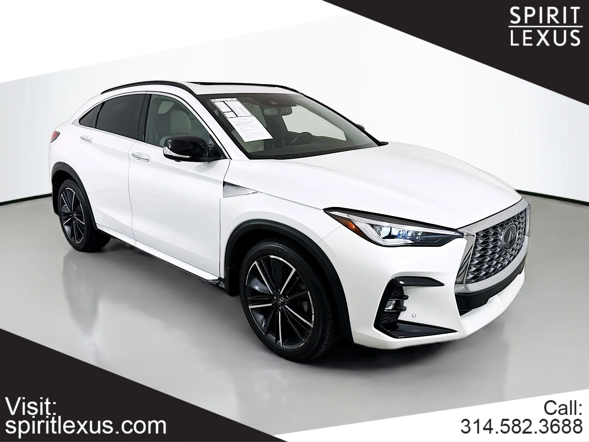 2023 INFINITI QX55 Essential AWD's photo
