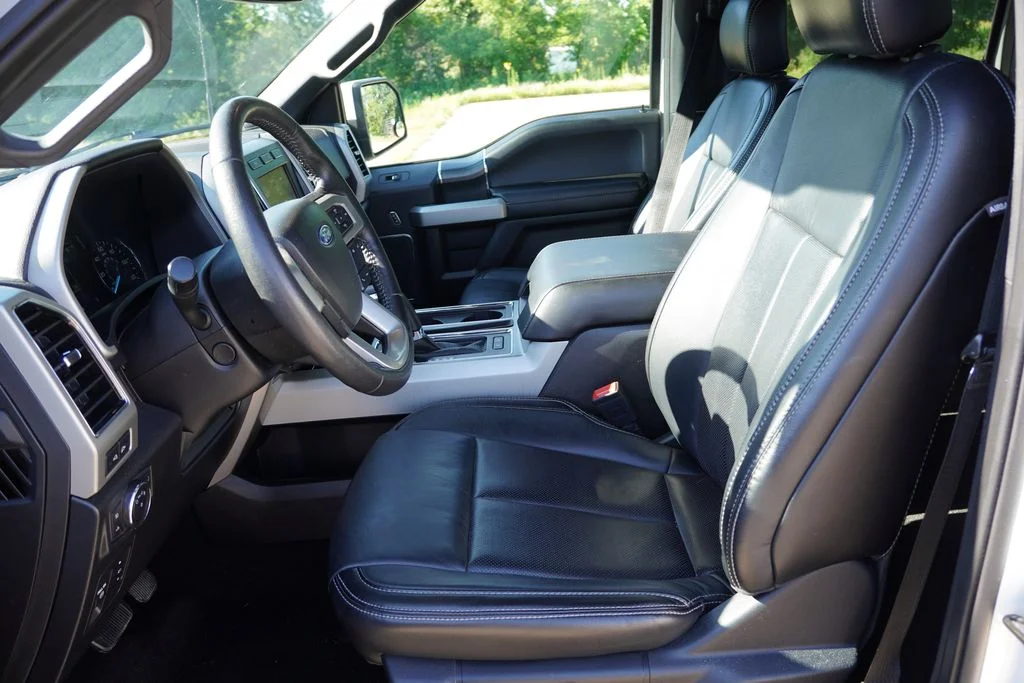 Used 2020 White Ford Lariat image 5