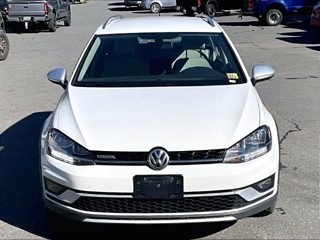 Used 2019 Pure White Volkswagen TSI S image 2