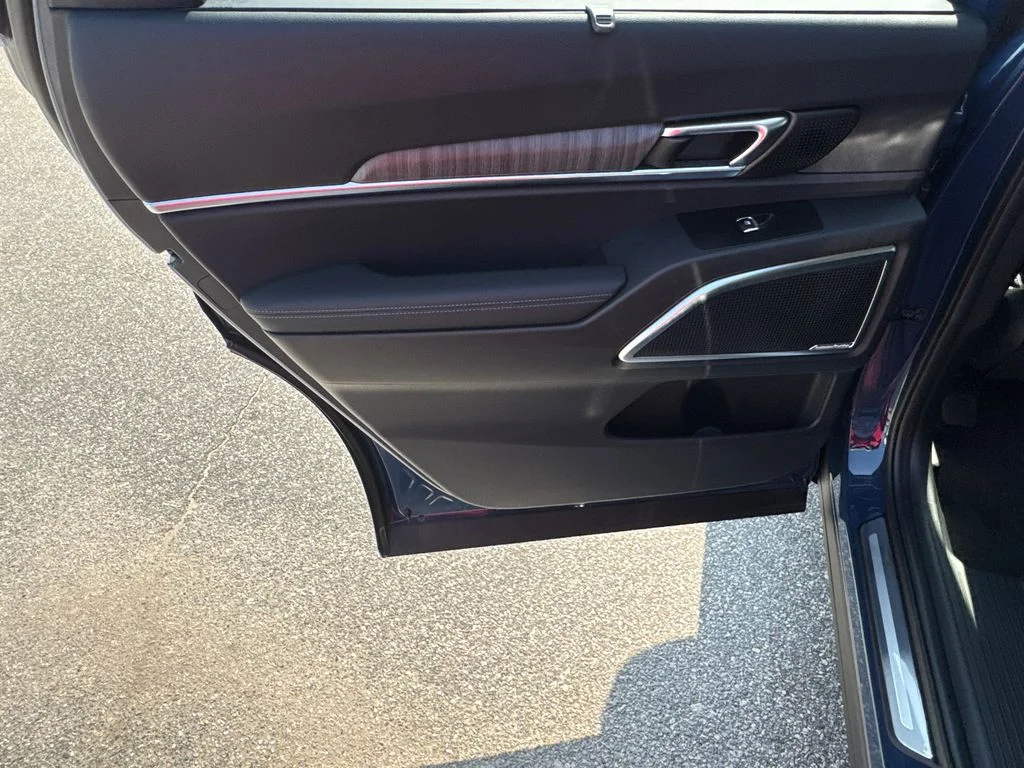 2025 Kia Telluride SX - Photo 23