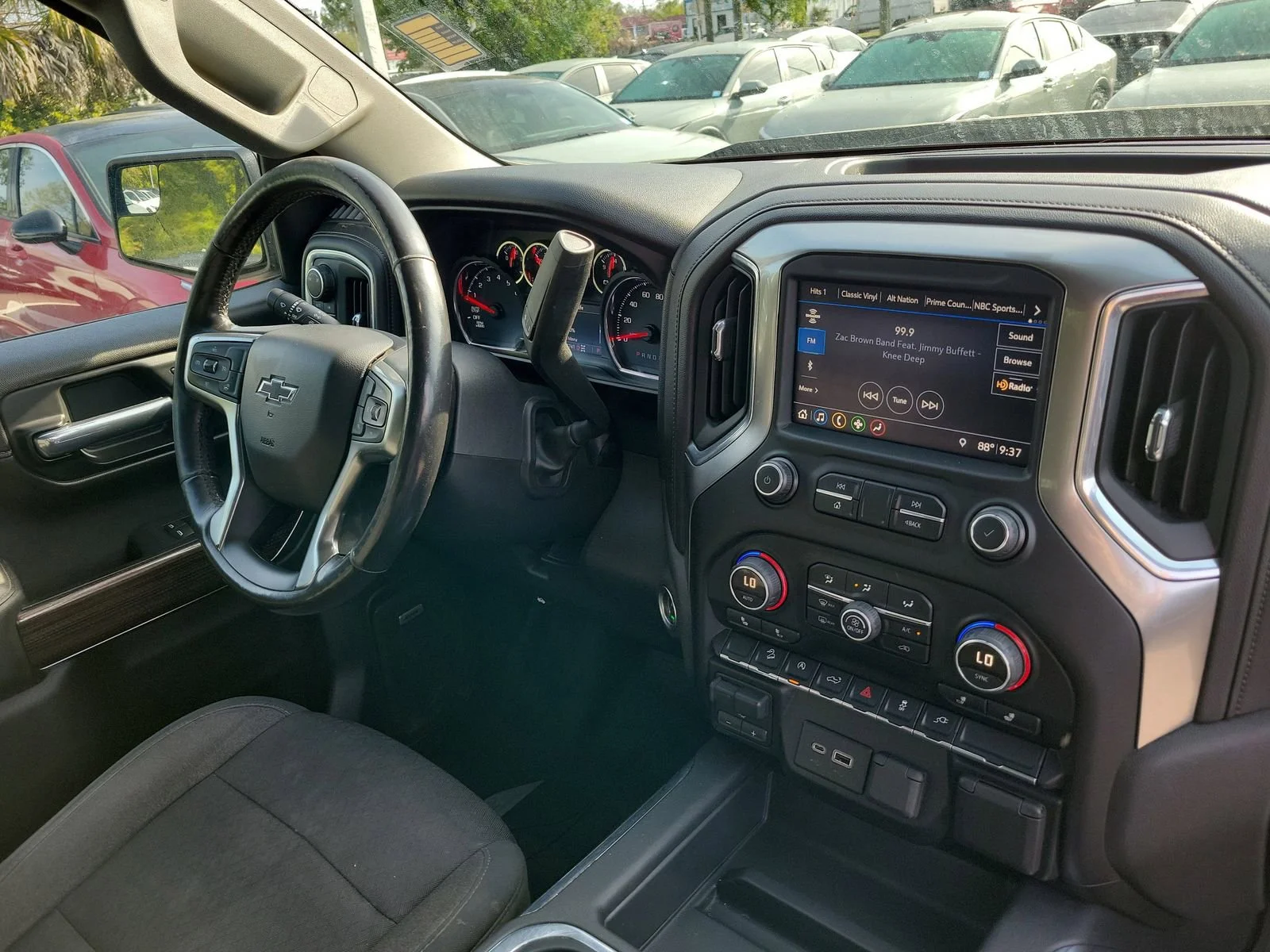 2019 Chevrolet Silverado 1500 RST - Photo 8