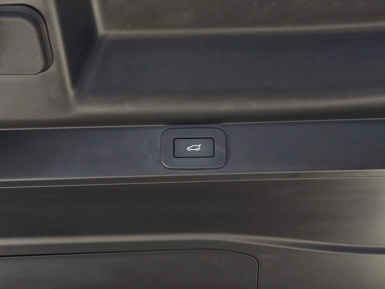 Used 2023 Santorini Black Land Rover SE image 12