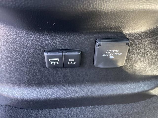 2026 Toyota Tundra Limited - Photo 14