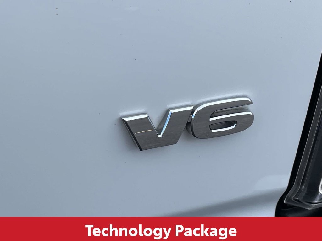 Used 2022 White Toyota TRD Off-Road image 11
