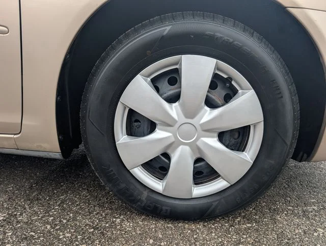 Used 2002 Beige Toyota  image 24