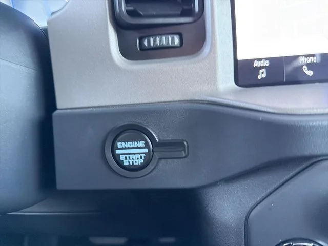 Used 2025 Green Ford Outer Banks image 27