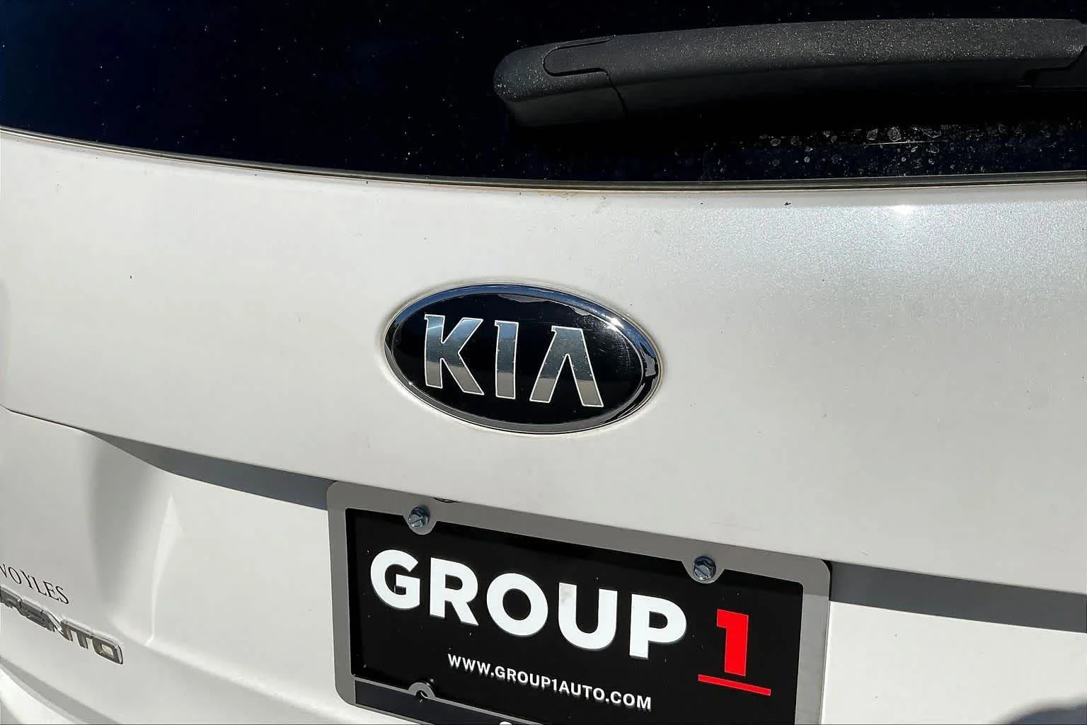 Used 2017 Snow White Pearl Kia EX image 30