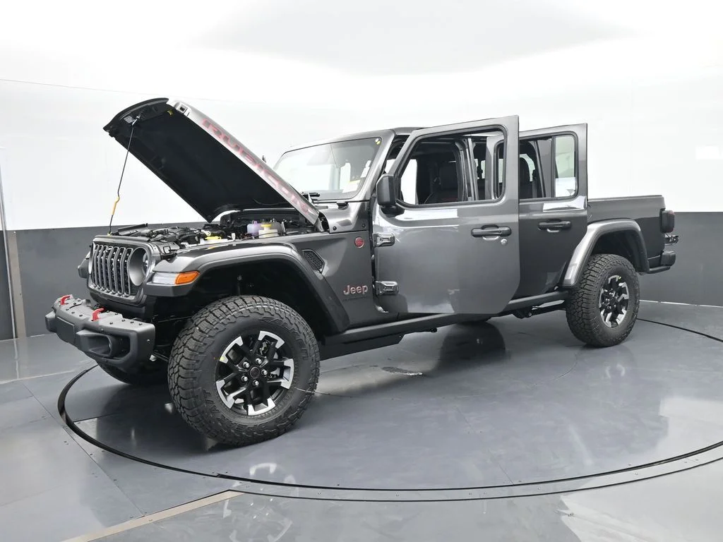 New 2026 Granite Crystal Metallic Clear-Coat Exterior Paint Jeep Rubicon X image 64