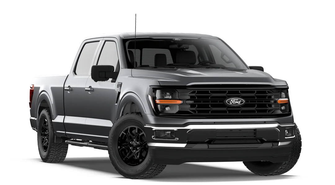 New 2026 CARBONIZED GREY METALLIC Ford XLT image 4