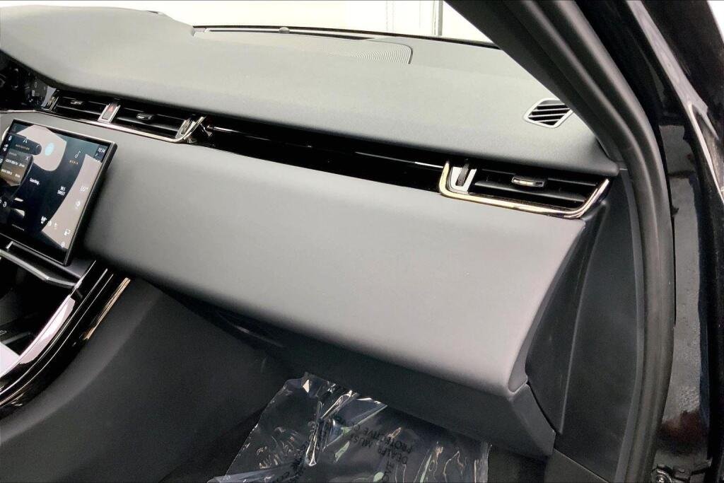 New 2025 Santorini Black Land Rover Core S image 23