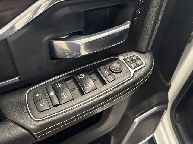 Used 2023  Ram Laramie image 13