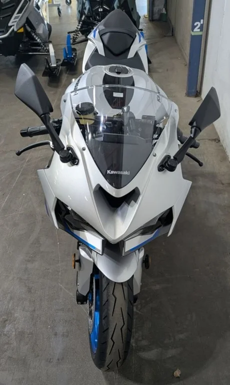 New 2027 GALAXY SILVER Kawasaki ABS image 4