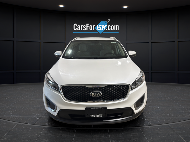 Used 2016 Snow White Pearl Kia LX image 2