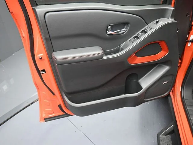 2025 Nissan Frontier PRO-X - Photo 9