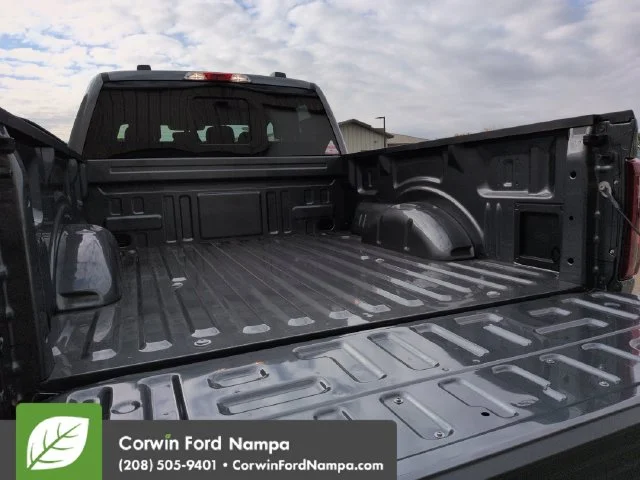 New 2026 Carbonized Gray Metallic Ford XLT image 28