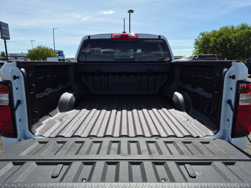 New 2026 Summit White GMC 4WD AT4 image 6