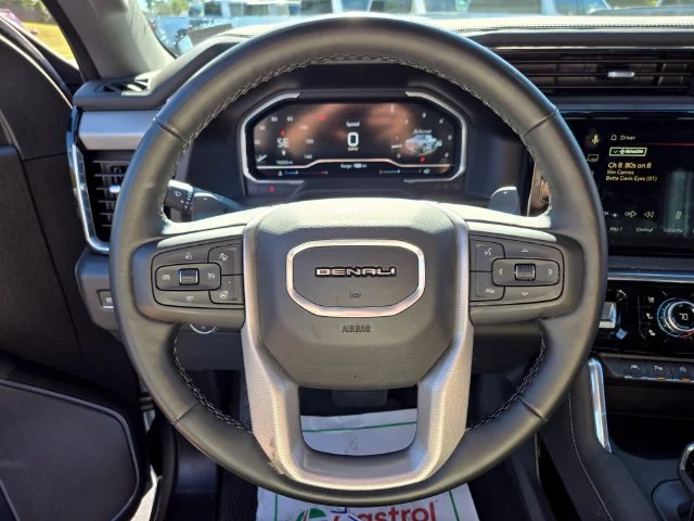 Used 2025 Sterling Metallic GMC Denali image 32
