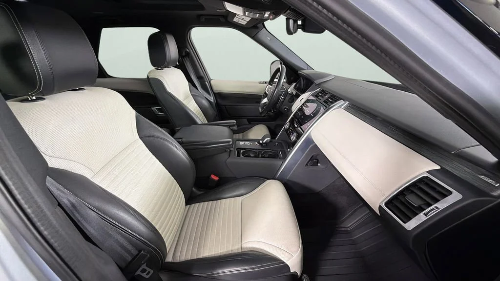 Used 2022  Land Rover S R-Dynamic image 40