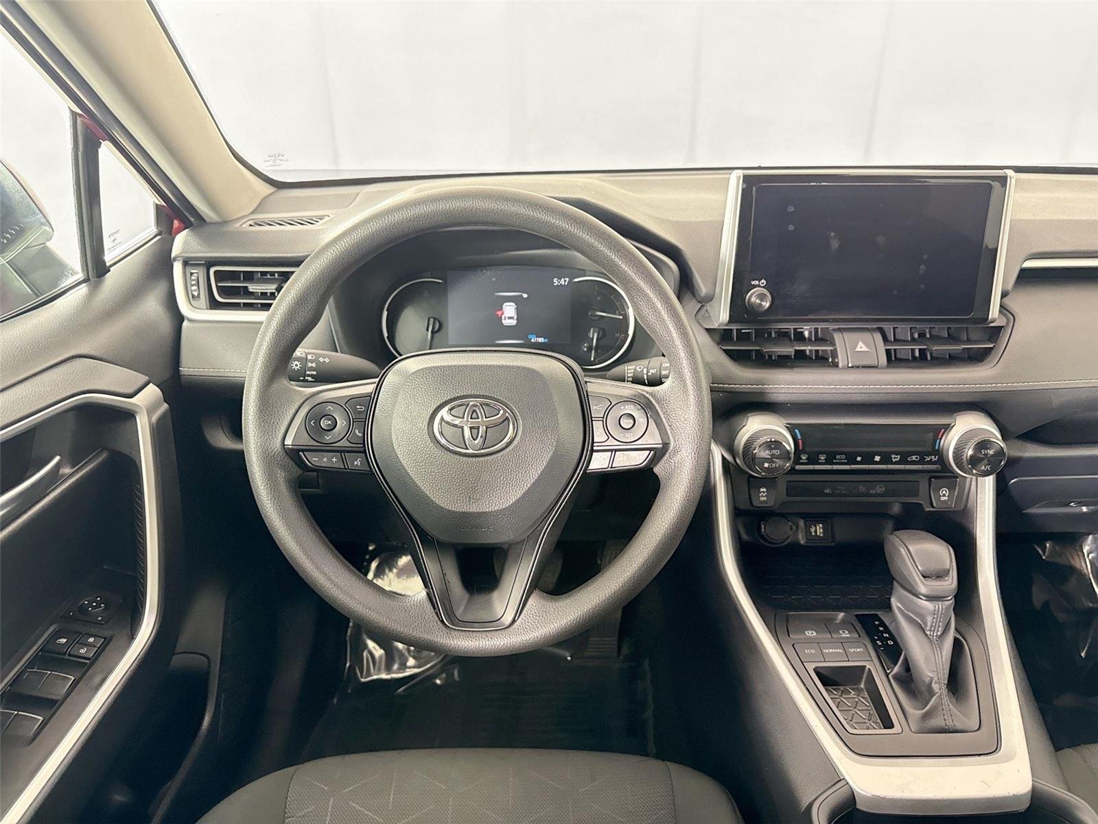 Certified Used 2025 Ruby Flare Pearl Toyota XLE image 31