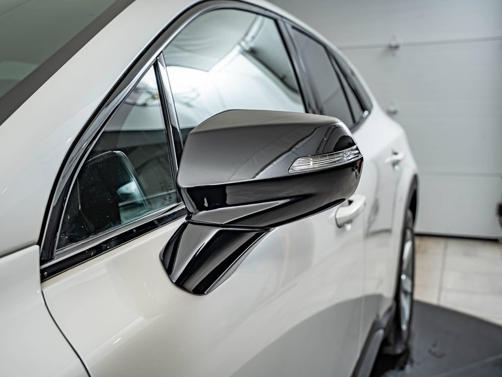 Used 2024 Snowfall Pearl Honda EX image 9