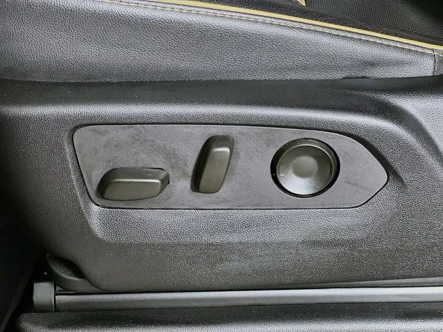 Used 2023 Silver GMC AT4 image 11
