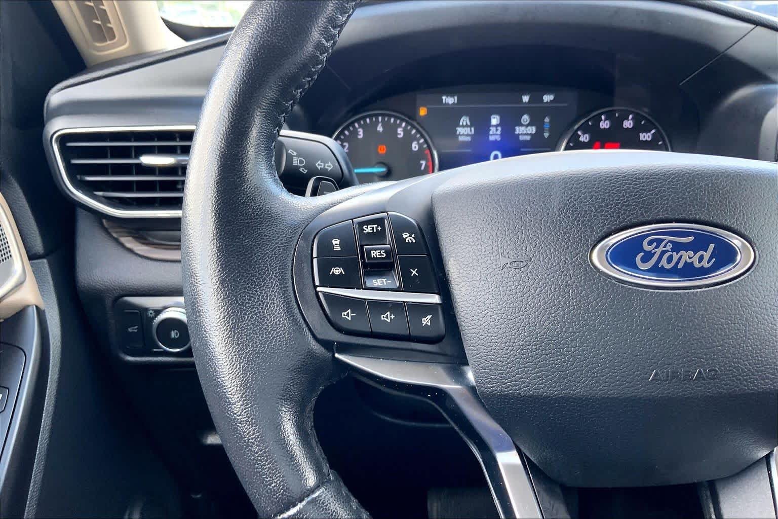 Used 2020 Magnetic Metallic Ford Limited image 23
