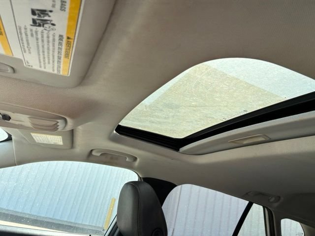 Used 2024 Summit White Chevrolet LT image 10