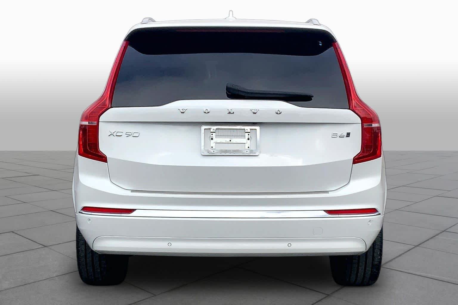 Pre-Owned 2024 Volvo XC90 Ultimate Bright Theme