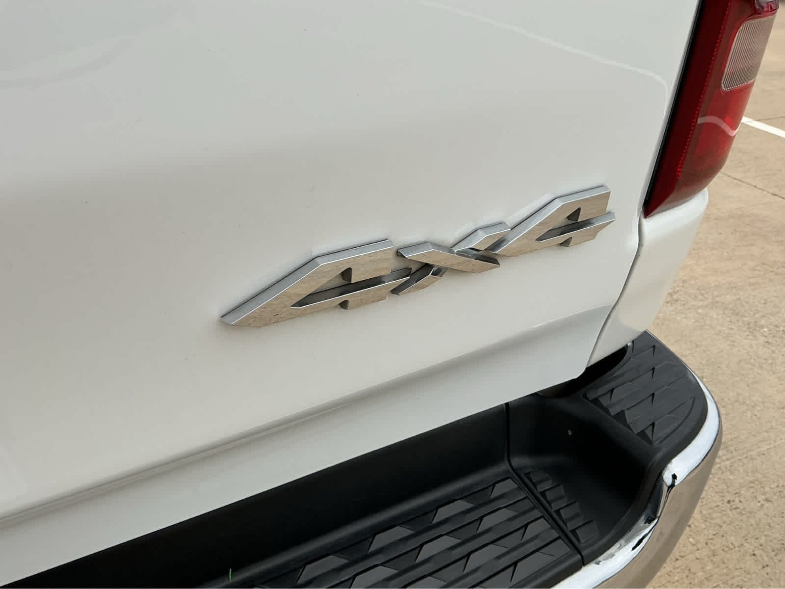 Used 2022 Bright White Clearcoat Ram Longhorn image 10