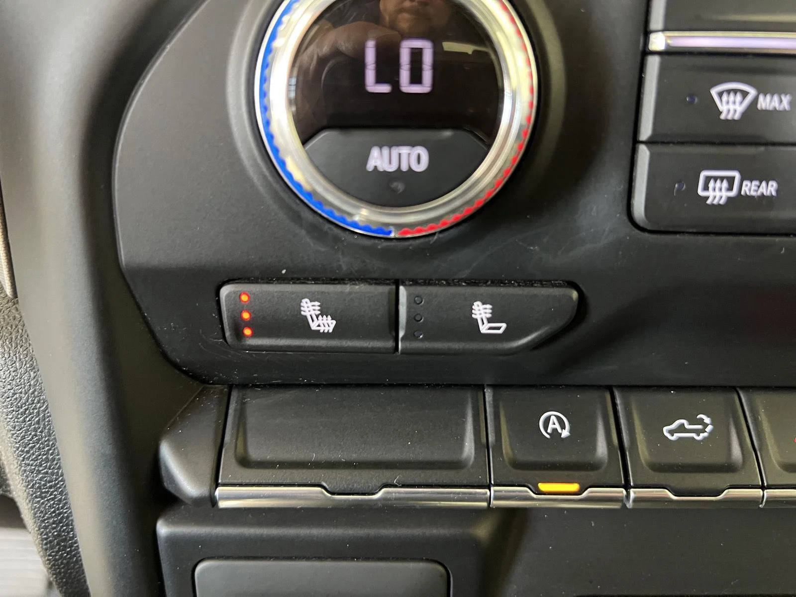 Used 2021 Summit White GMC Elevation image 33