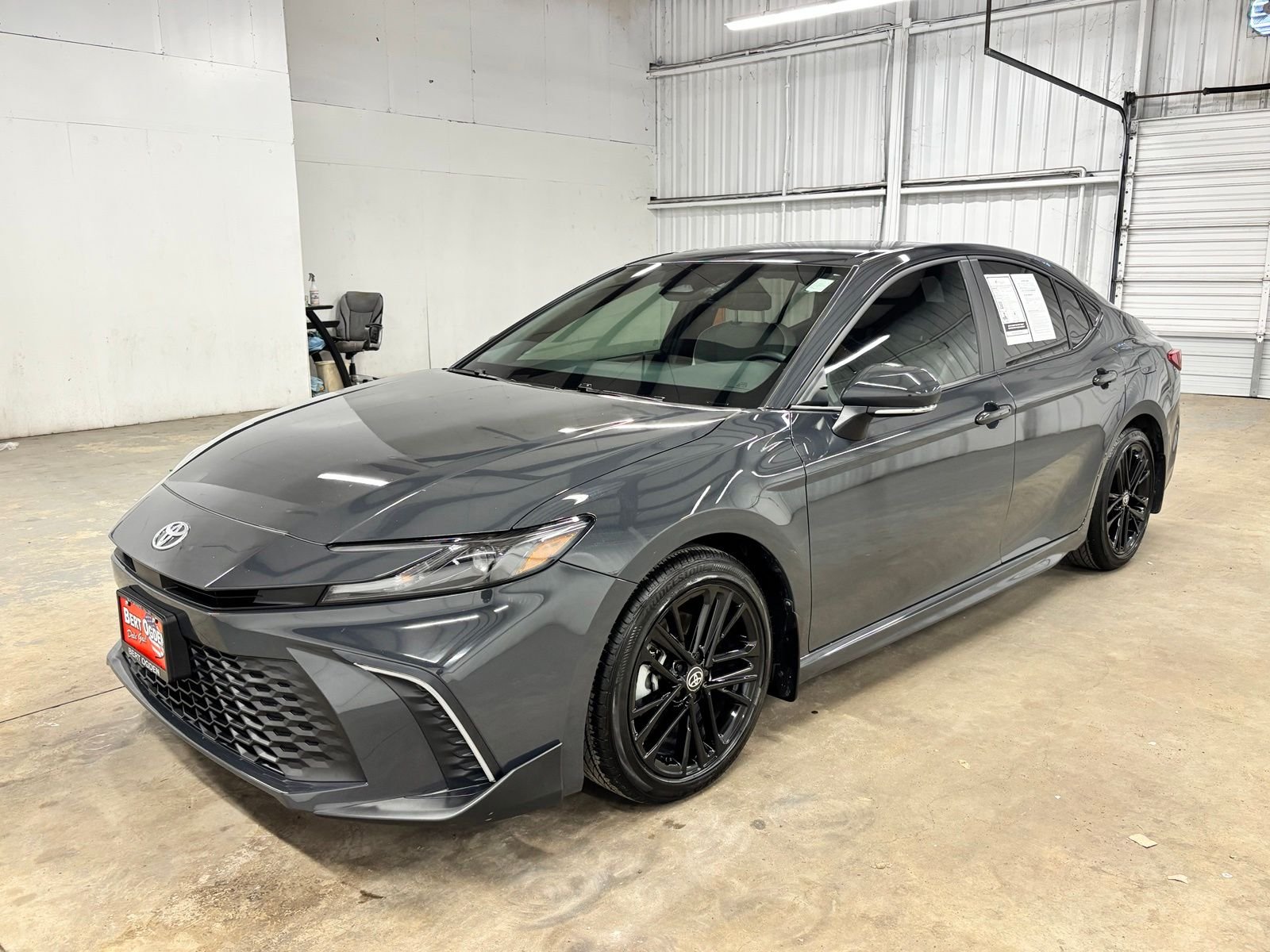 Used 2026  Toyota SE image 3