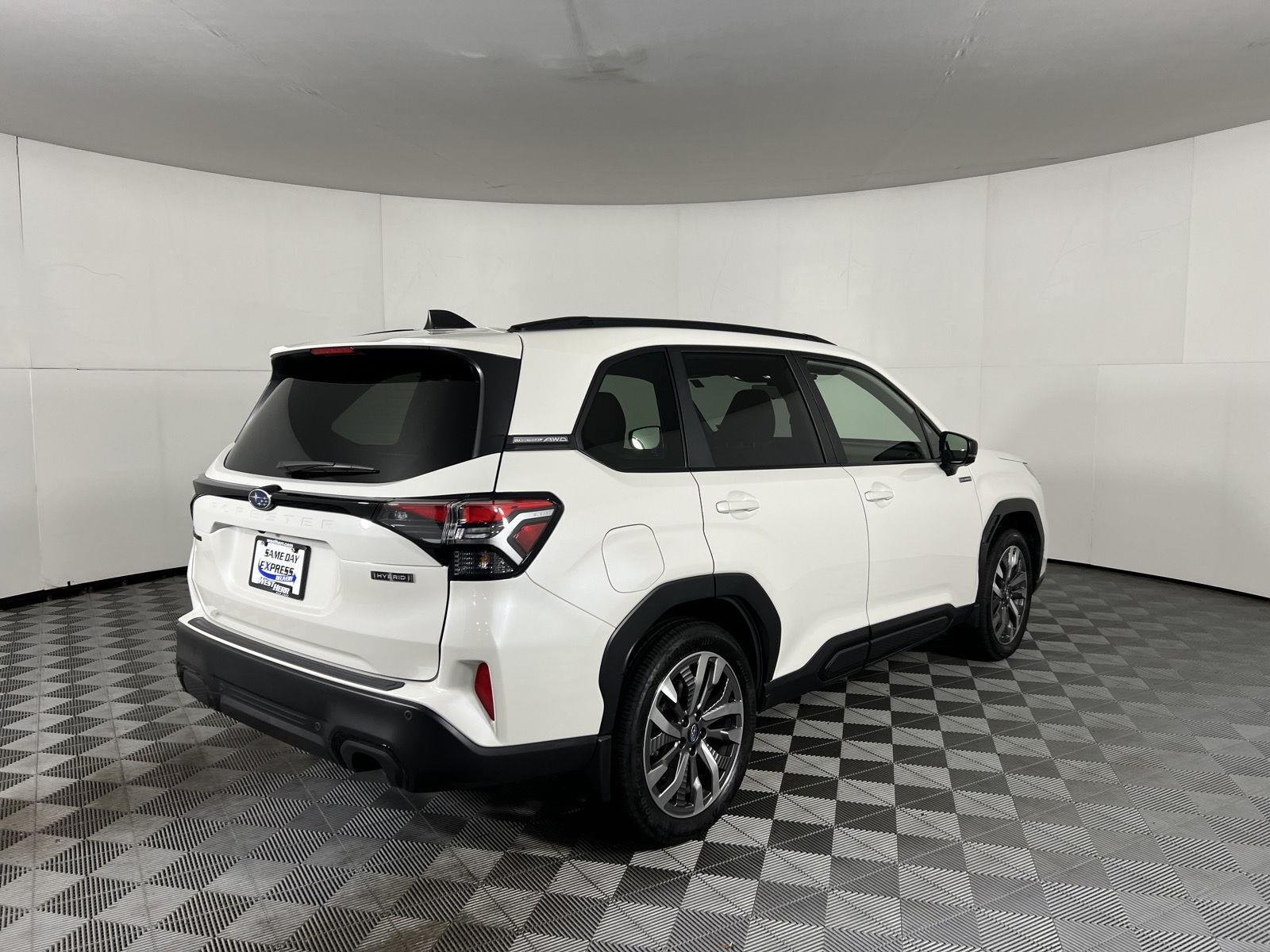 Used 2025 Crystal White Pearl Subaru Touring Hybrid image 8