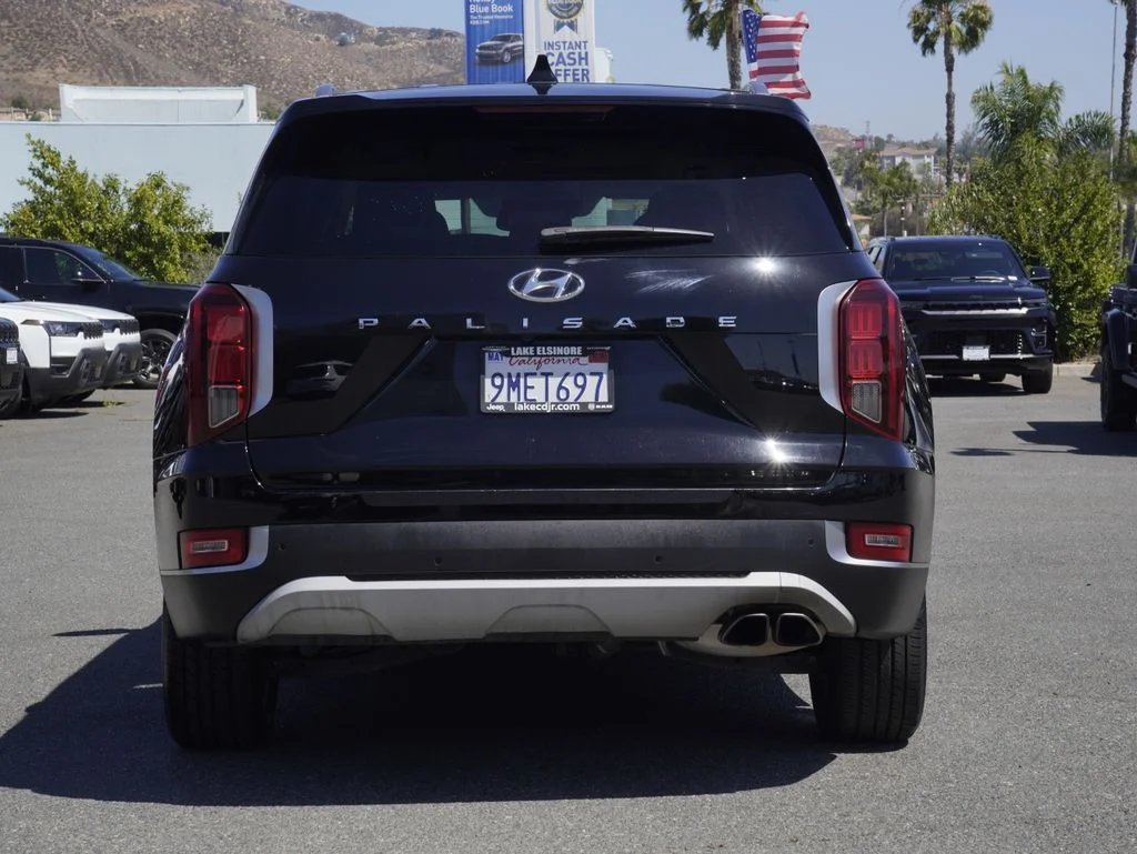 Certified Used 2022 Black Hyundai SEL image 4